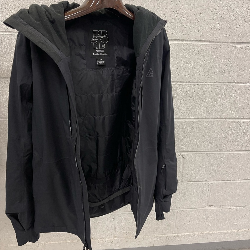 RIPZONE Men's Black Performance Jacket
